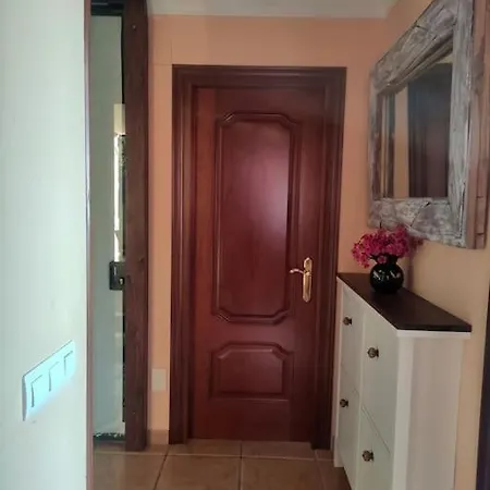 Con Magnificas Vistas Al Mar ペルロラ